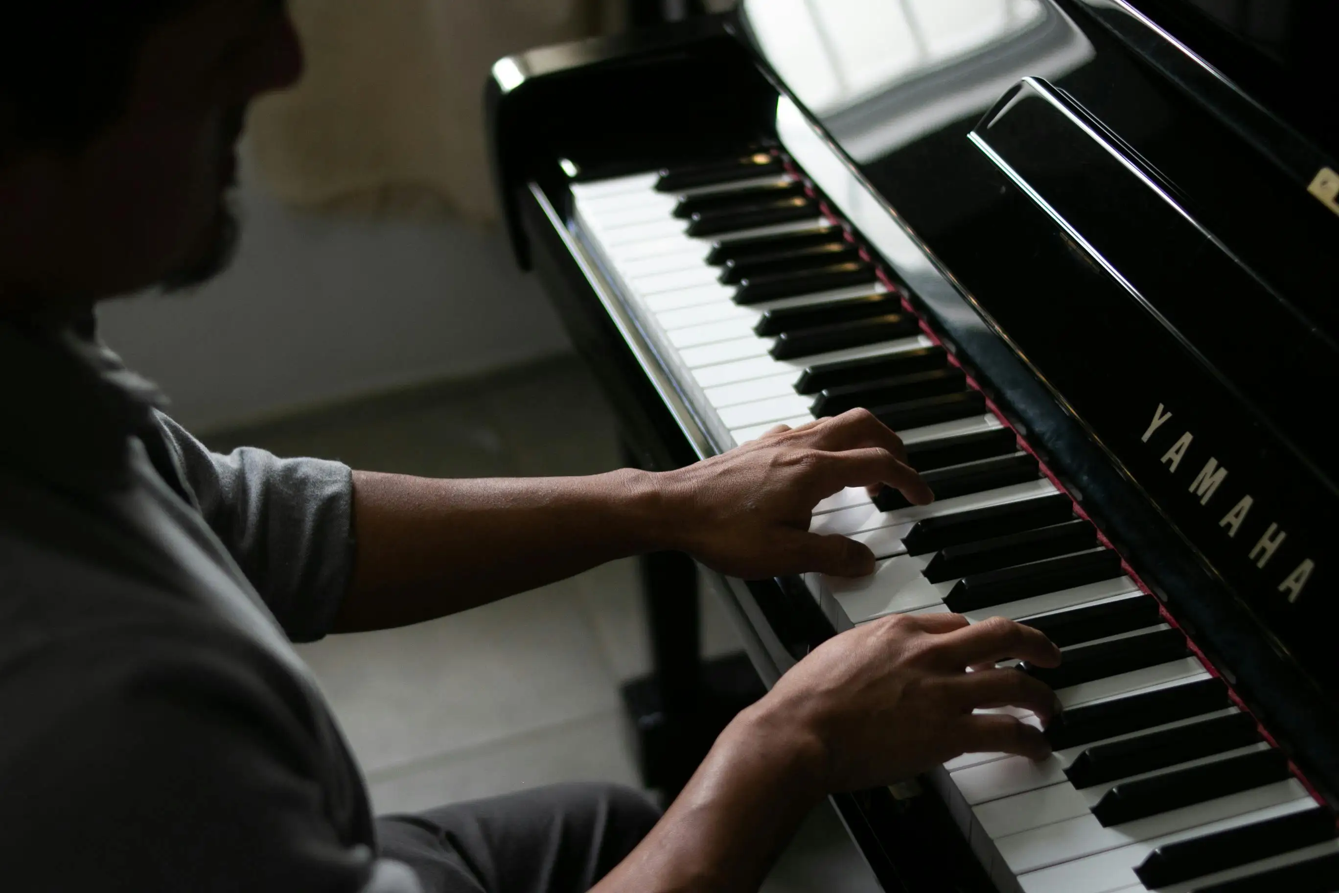 Tocando el piano
